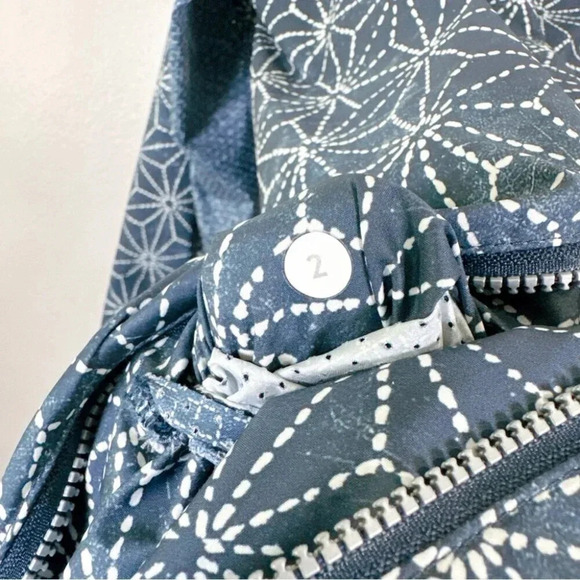 Lululemon Womens Size 2 Miss Misty Pullover Inkwell Windbreaker - Picture 16 of 16